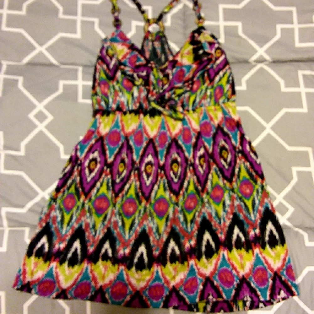 Multi color tank
